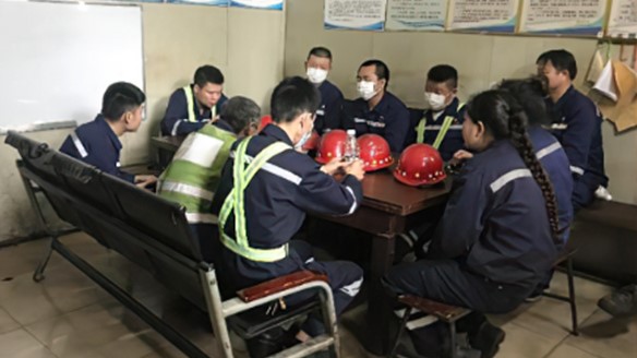 江西宏宇能源開展“對(duì)標(biāo)管理找差距、比學(xué)趕超促提升”活動(dòng)