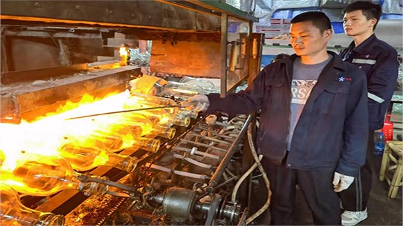 “四化”建設激發(fā)婁底五江實業(yè)員工磅礴奮斗力量